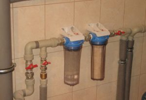 Установка проточного фильтра для воды в Берёзовском